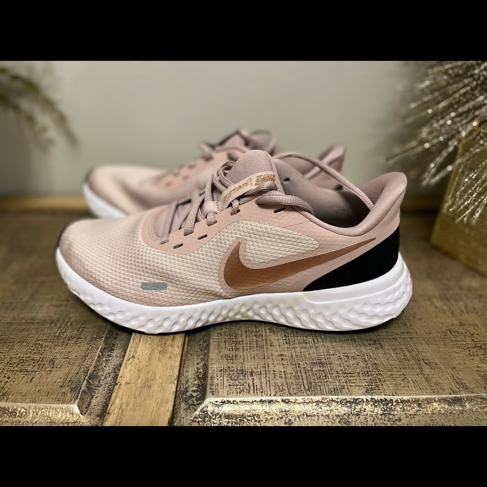 Nike Womens Revolution 5 BQ3207-002 Pink Running Shoes Sneakers